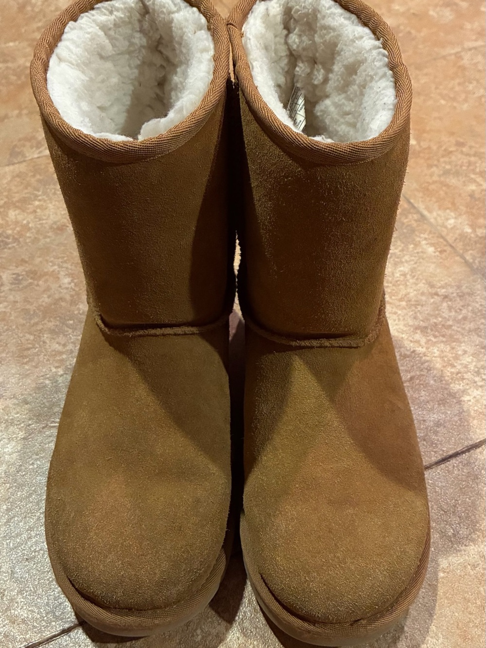 Kookaburra by Ugg Suede Shearling-Lined Boots in Chestnut